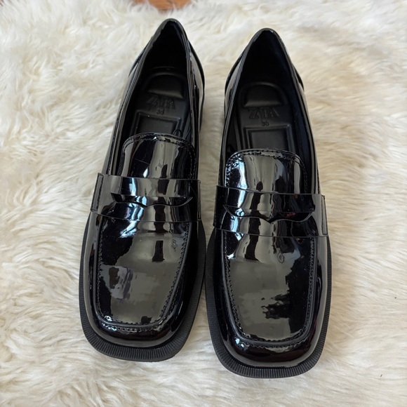 Zara Faux Patent Leather Solid Black Chunky Sole Loafers - Picture 7 of 7